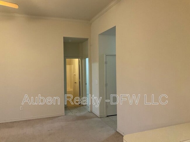 Building Photo - 800 Quarter Horse Trail