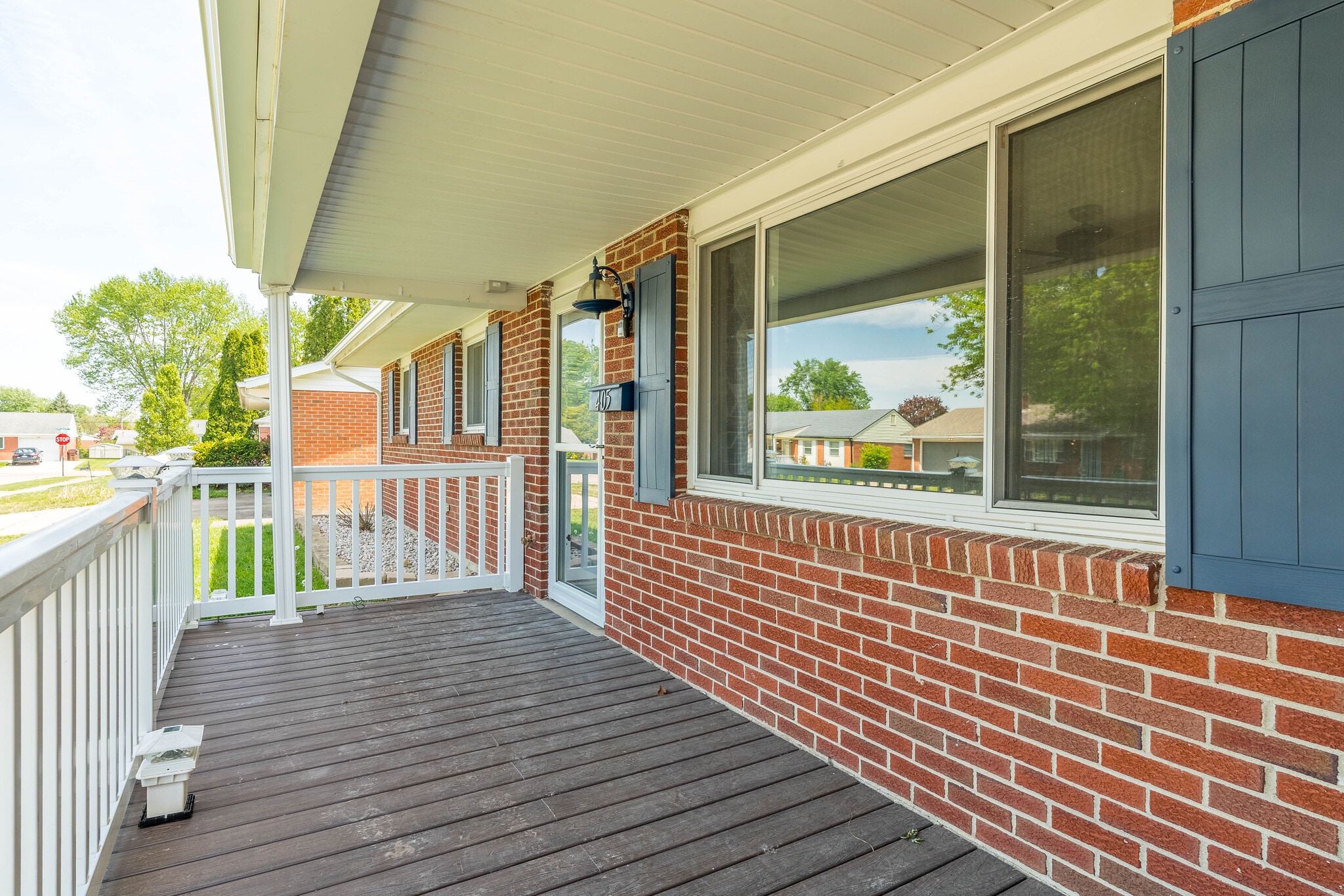 Building Photo - 405 Joellen Pl