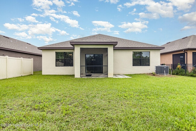 Building Photo - 975 Remington Green Dr SE