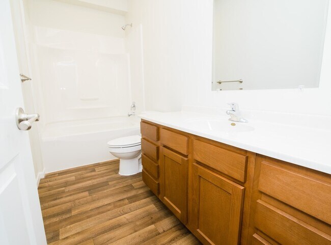 Building Photo - 3702 W Truman Blvd