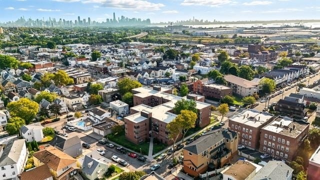 Building Photo - 67 W 48th St