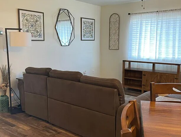 Livingroom - 657 Trinity Way