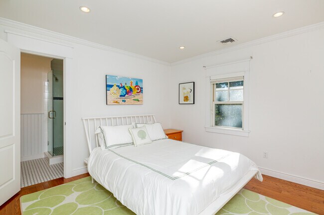 Building Photo - 29 South St