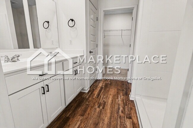 Building Photo - 14338 Firefly Ln