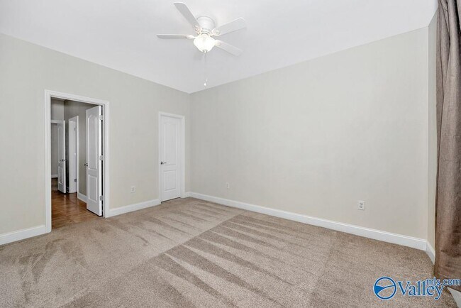 Building Photo - 4706 Old Maple Ct