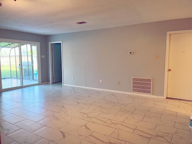 Building Photo - 3915 Addicks Clodine Rd