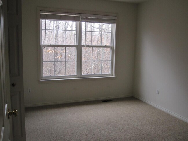 Building Photo - 3055 Barclay Wy