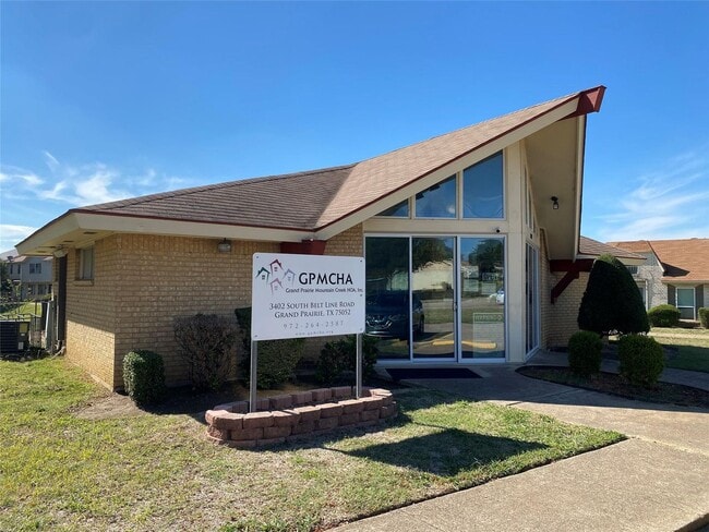 Building Photo - Stylish 2-Bedroom Townhome with Terrace & Resort-Style Amenities in Grand Prairie