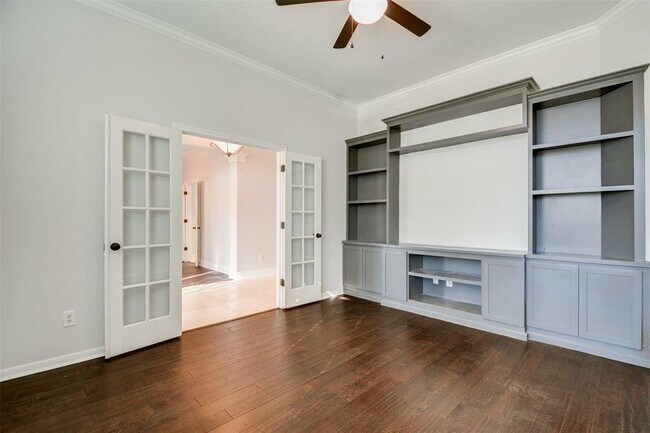 Building Photo - 214 Spring Lakes Haven