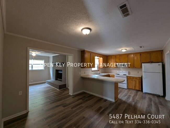 Building Photo - 5487 Pelham Ct