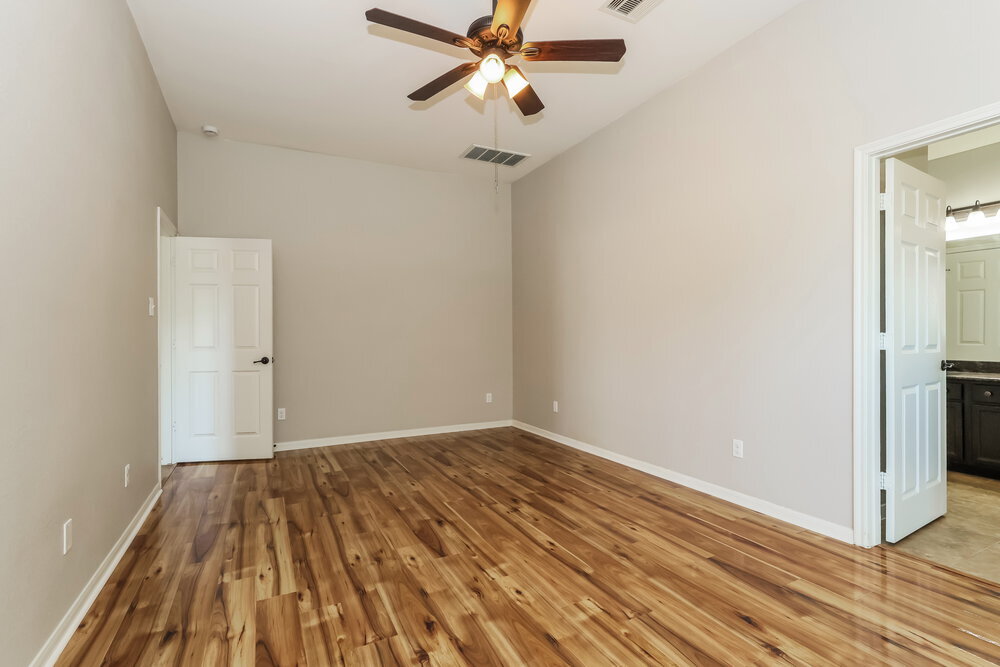 Building Photo - 18415 Sunrise Maple Dr