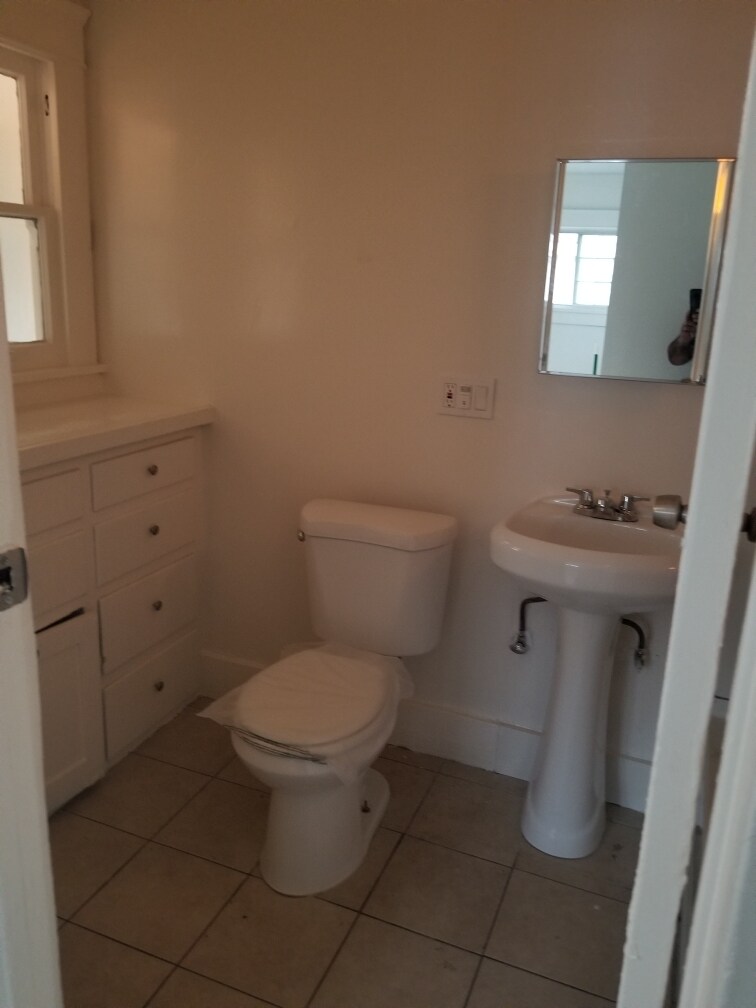 Building Photo - 1116 Magnolia Ave