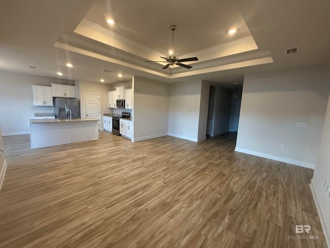 Building Photo - 10762 Winning Colors Trl