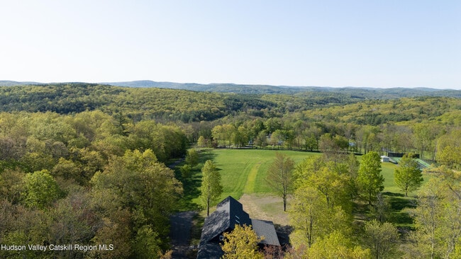Building Photo - 323 Haddock Hill Rd