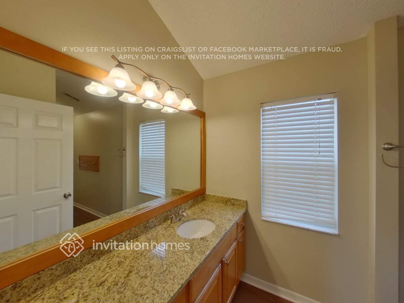 Building Photo - 9507 Glenpointe Dr