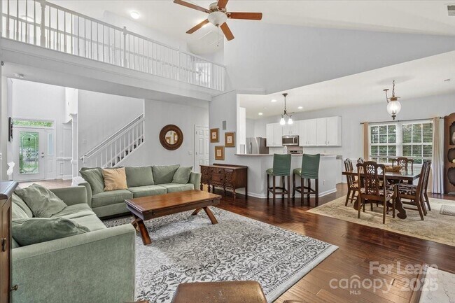 Building Photo - 9920 Eden Hall Ct