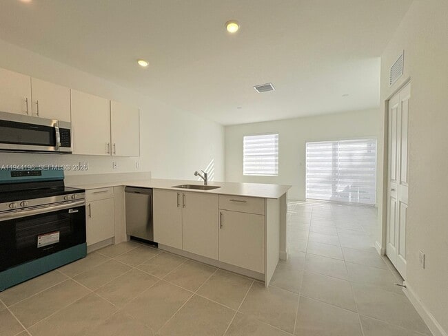 Building Photo - 12168 SW 268th St