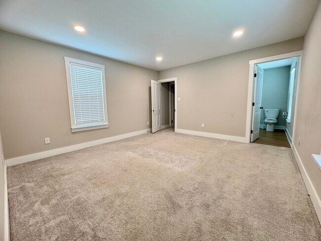 Building Photo - 1232 Lafayette St