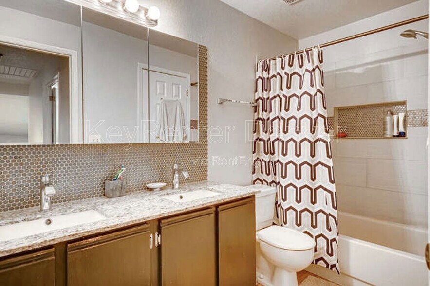 Building Photo - 6174 Xavier Ct