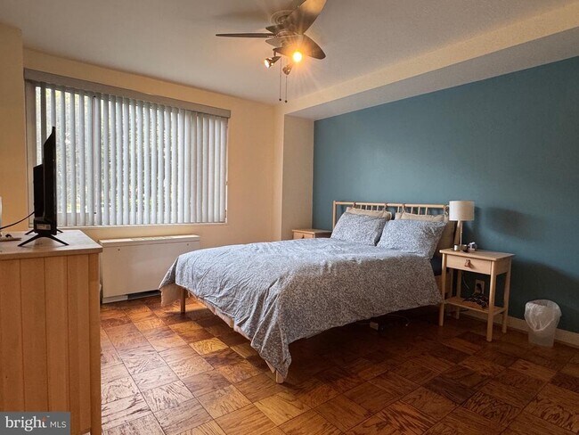 Building Photo - 1900 Lyttonsville Rd