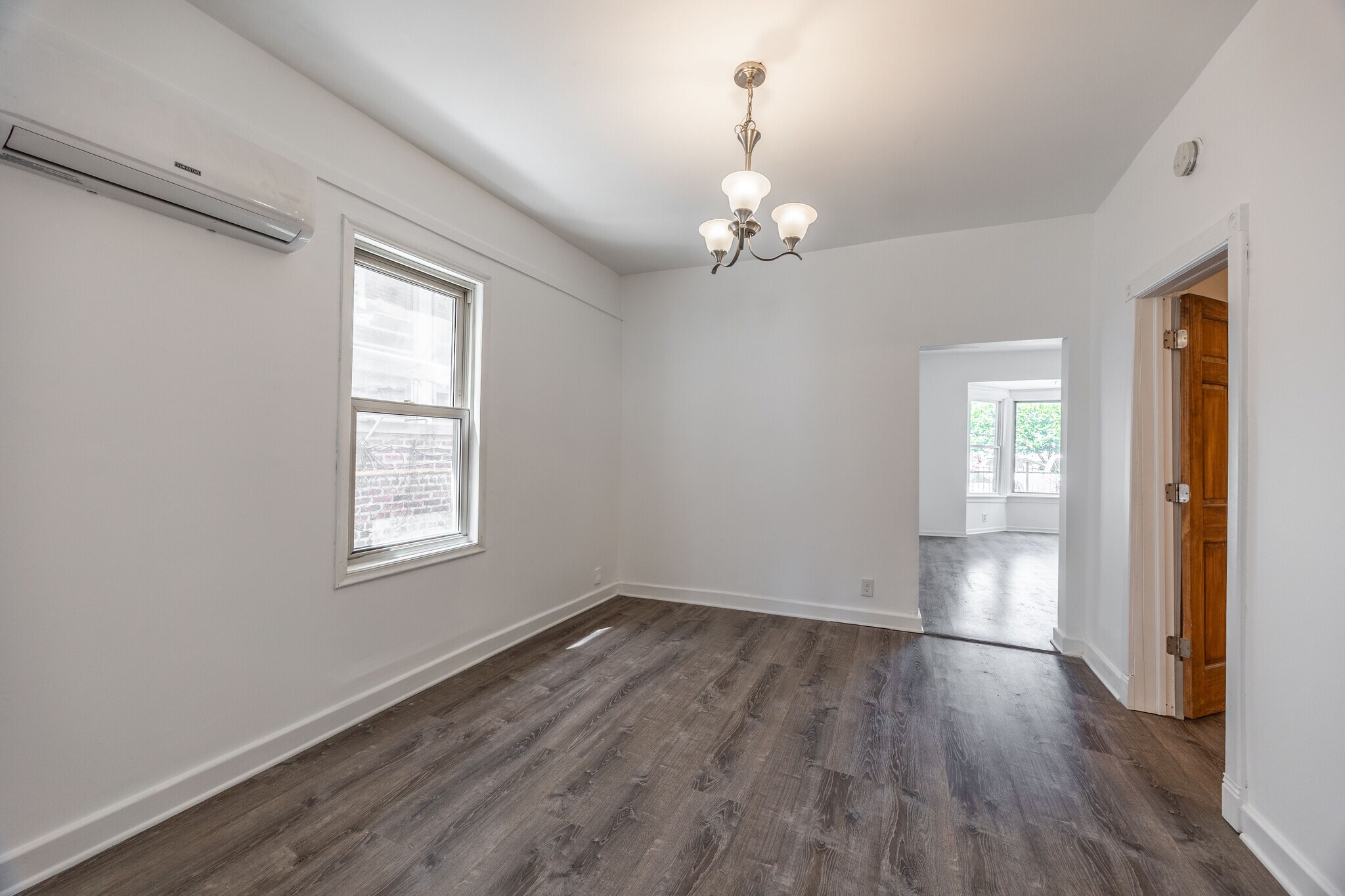 Building Photo - 3147 N Spaulding Ave