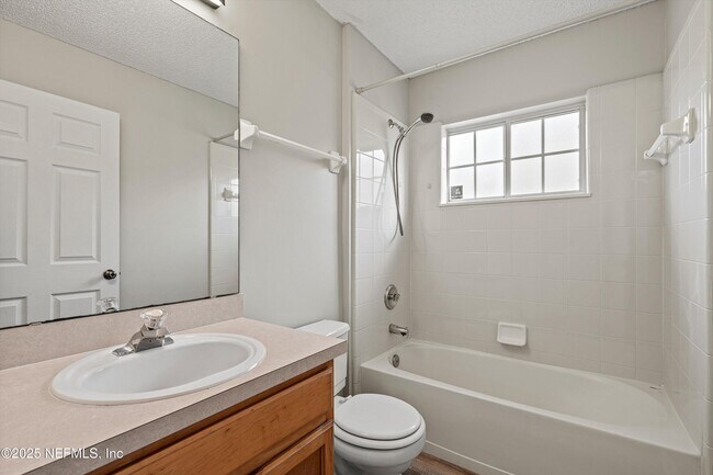 Building Photo - 4053 Savannah Glen Blvd