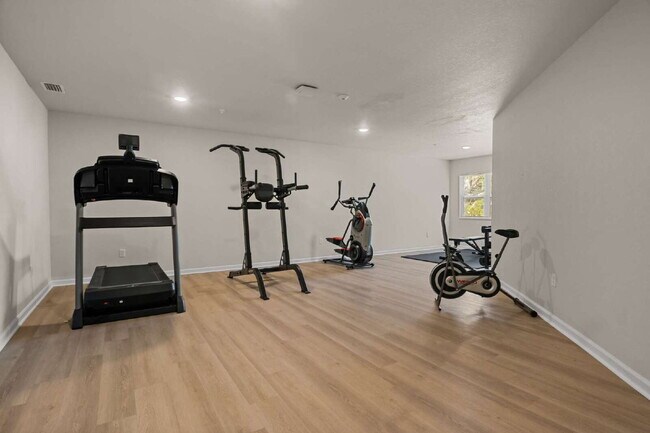Building Photo - 260 Spanish Moss Cir