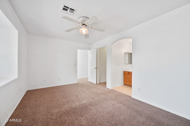 Building Photo - 4734 W Townley Ave