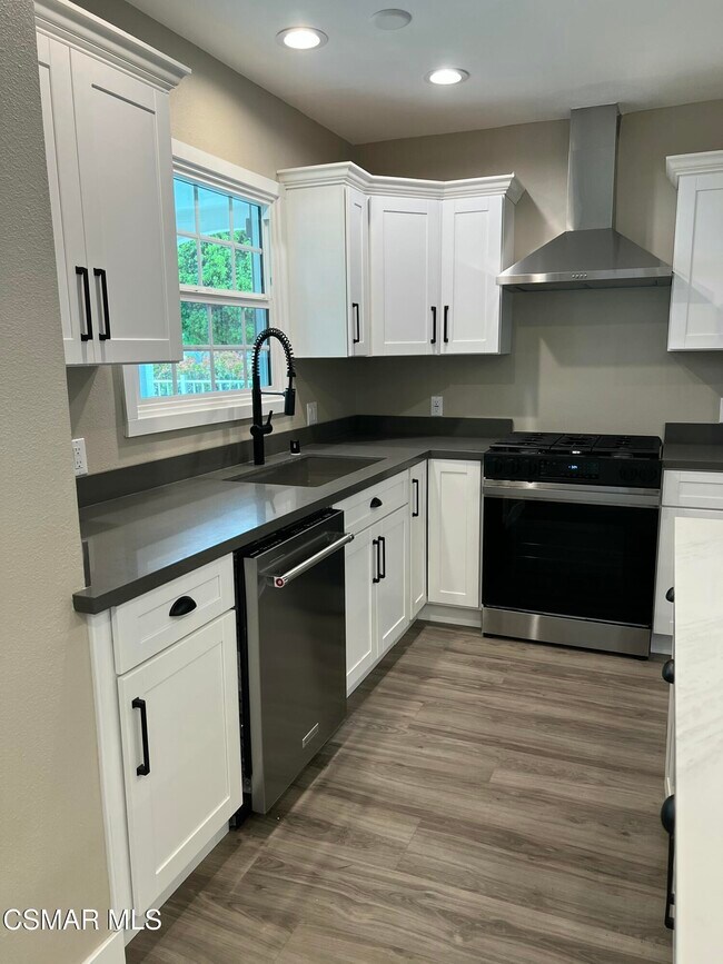 Building Photo - 17144 Baltar St