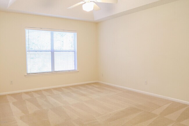 Building Photo - 8898 Canopy Oaks Dr