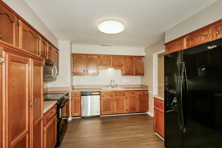 Building Photo - 7481 Gingerhill Ln