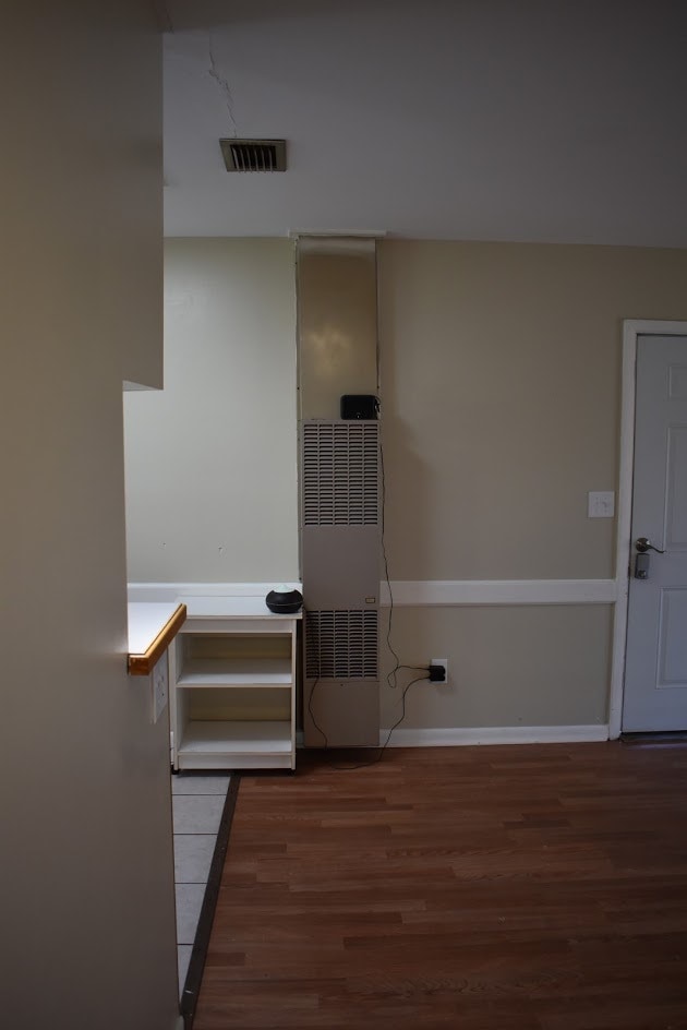 Building Photo - 4735 Redstone Dr