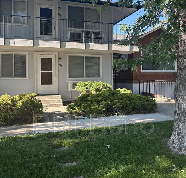 Primary Photo - 372 La Rue Ave