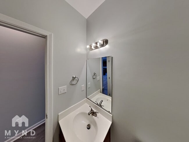 Building Photo - 15819 Herring Gull Way