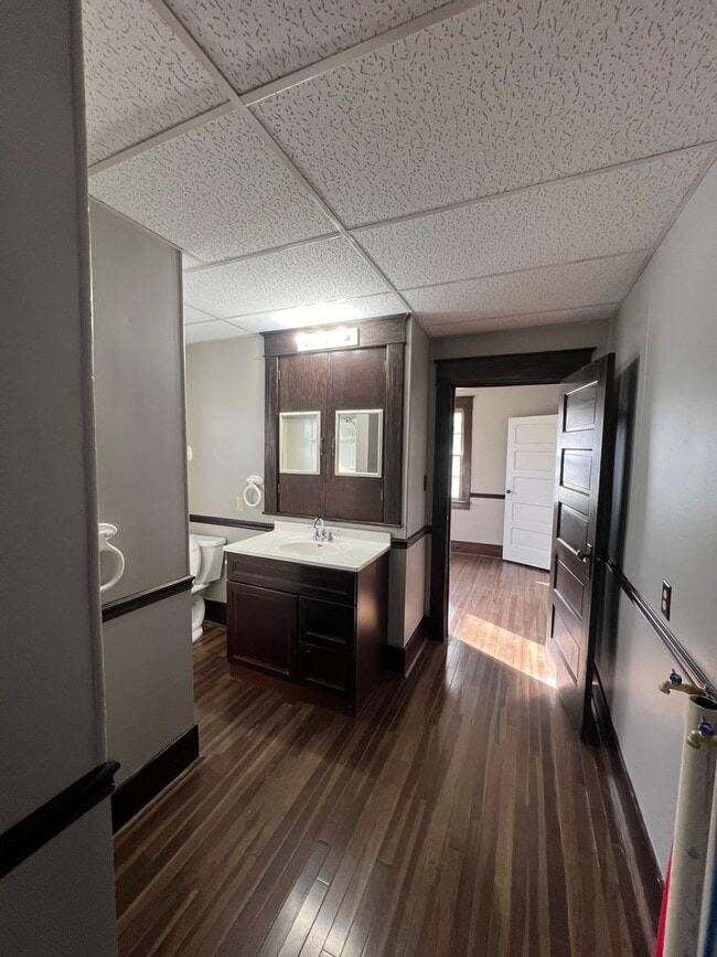 Building Photo - 2 Bedroom Single Family Home Next to Fort ...