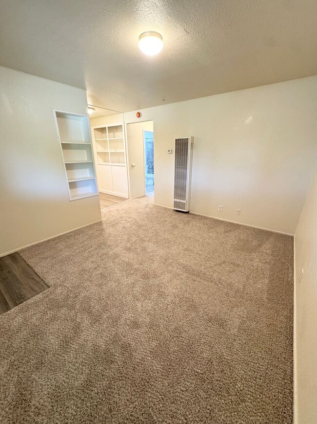 Building Photo - Move-In Special; Upstairs One Bedroom + Private Patio – SEE VIDEO