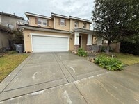 Building Photo - Large North Oxnard Home for Rent