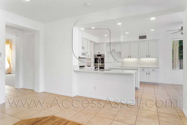 Building Photo - Huge 5 Bed/ 3.5 Bath Home In Desirable Gated Rancho Madera community In Temecula!