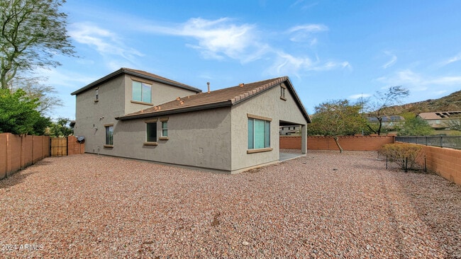Building Photo - 9037 W Plum Rd