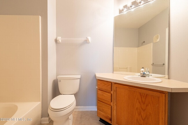 Building Photo - 7990 Baymeadows Cir E