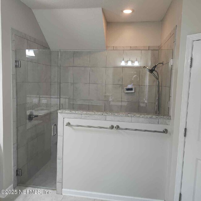 Building Photo - 97389 Harbor Concourse Cir