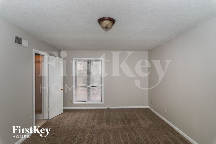 Building Photo - 4130 Silverleaf Rd