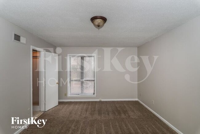 Building Photo - 4130 Silverleaf Rd
