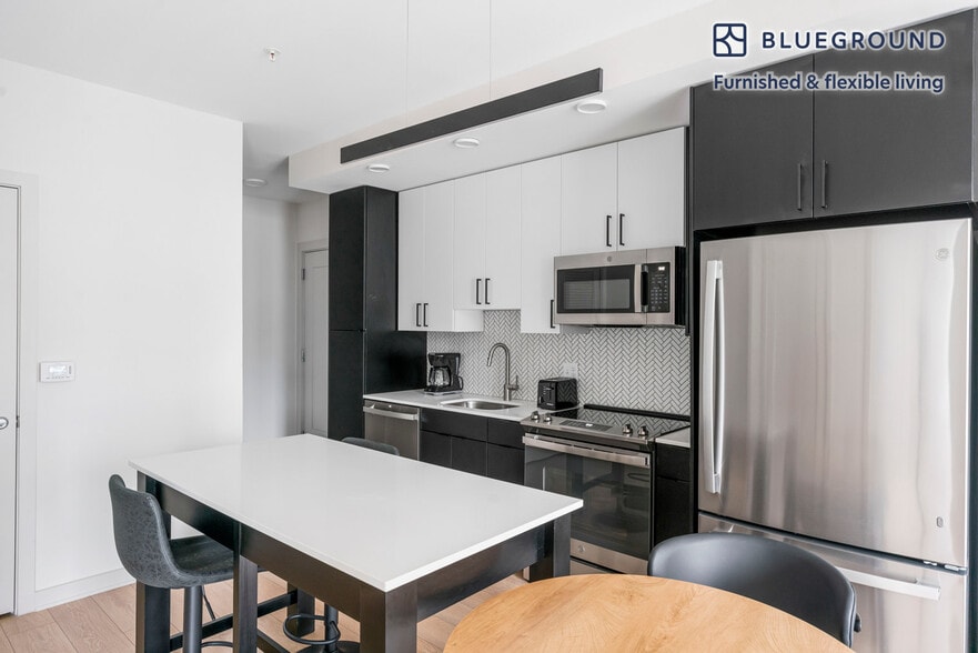 Building Photo - 60 I St SW