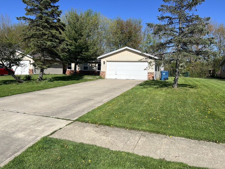Driveway - 5633 Opal St
