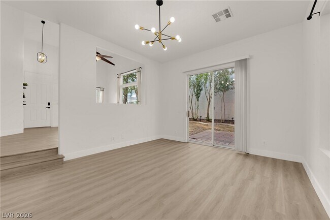 Building Photo - 1529 Tillman Falls Ave