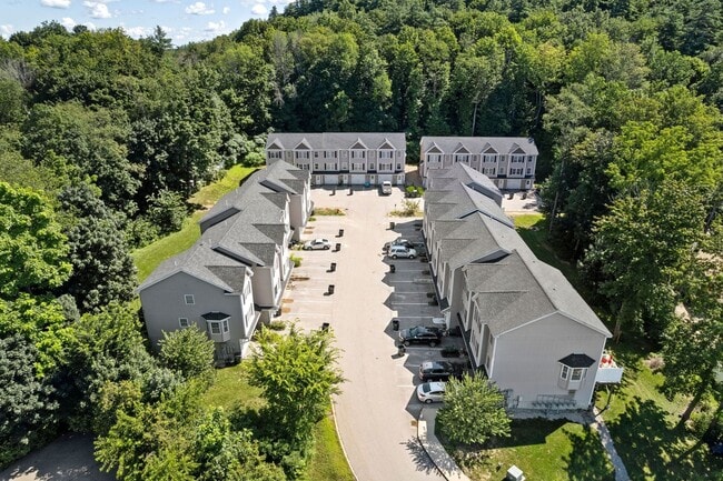 Interior Photo - Jefferson Court