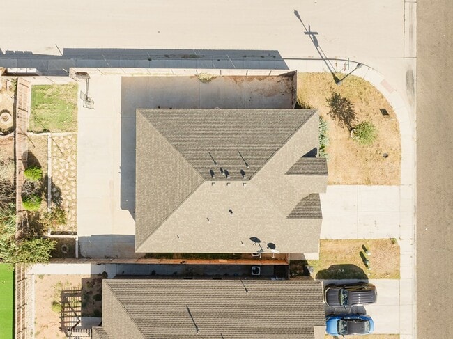 Building Photo - 6919 Kate Reed Dr