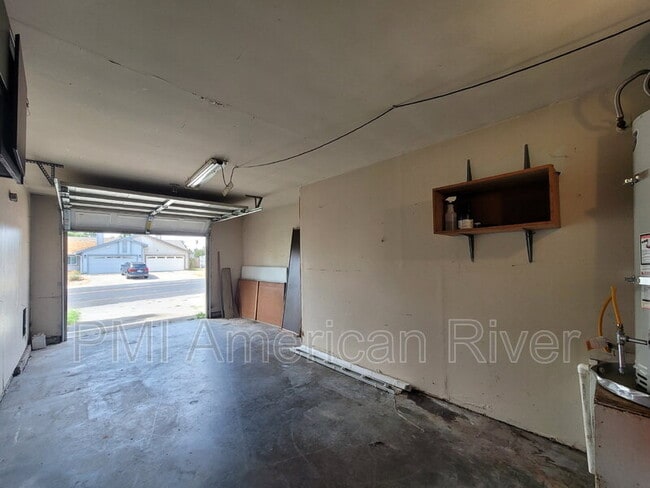 Building Photo - 5834 Sperry Dr