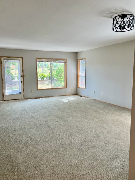 Building Photo - 1250 Northwind Cir
